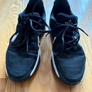 Nike Black and White Big Kid Tennis Shoes